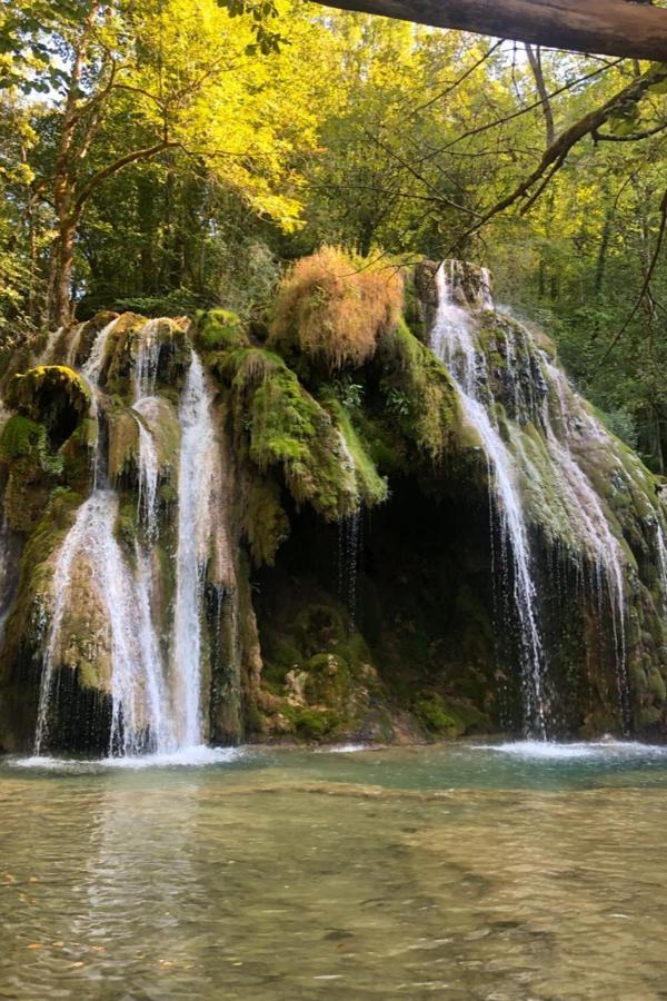 Villa Cascades Du Herisson 3 Piscine *
